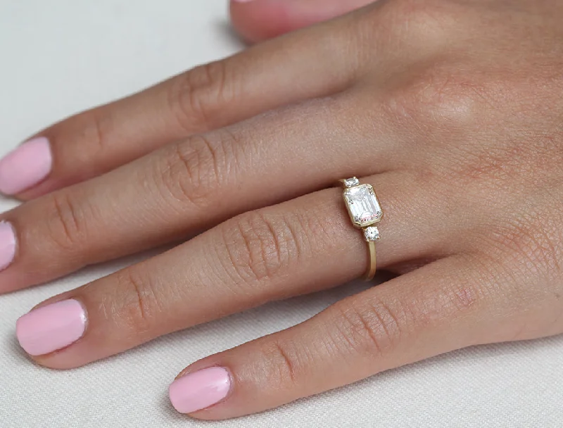 Shop Fine Jewelry With Amazing Deals 1.50ct Emerald-cut White Diamond & Yellow Gold Gold Ring