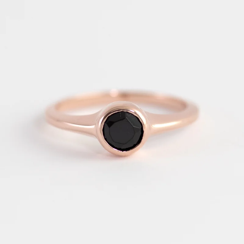 Discounted Jewelry For A Glamorous Look Matilda Black Spinel Band