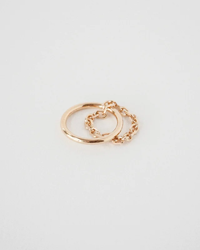 Unlock Unbeatable Jewelry Deals Before They’Re Gone GRAVEN CHAIN RING