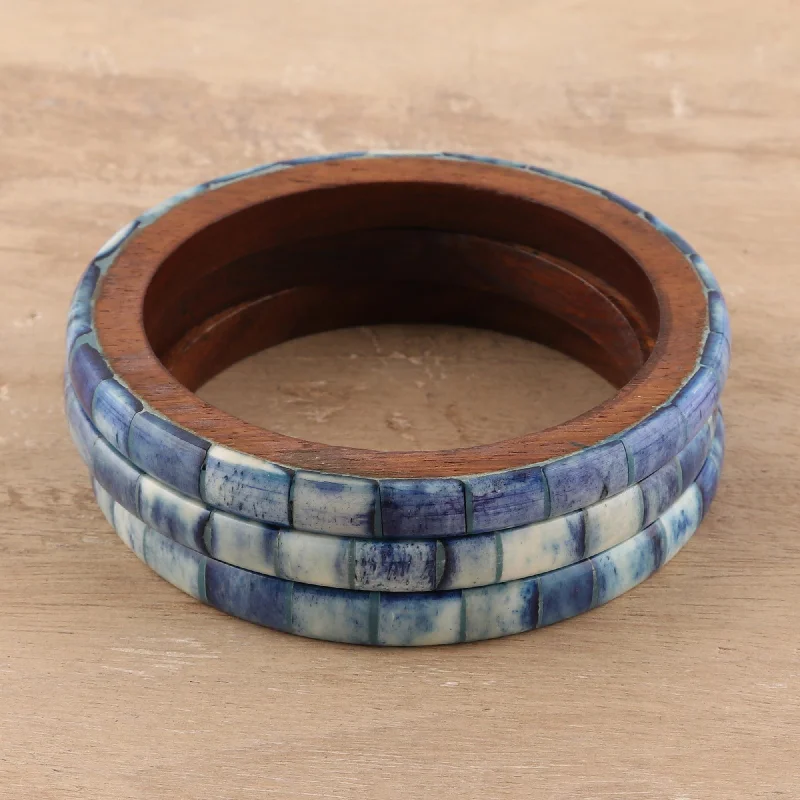 Unmissable Jewelry Clearance – Final Reductions Blue Saga Blue Bone and Mango Wood Bangle Bracelets (Set of 3) Unmissable Jewelry Clearance – Final Reductions Blue Saga Blue Bone and Mango Wood Bangle Bracelets (Set of 3)
