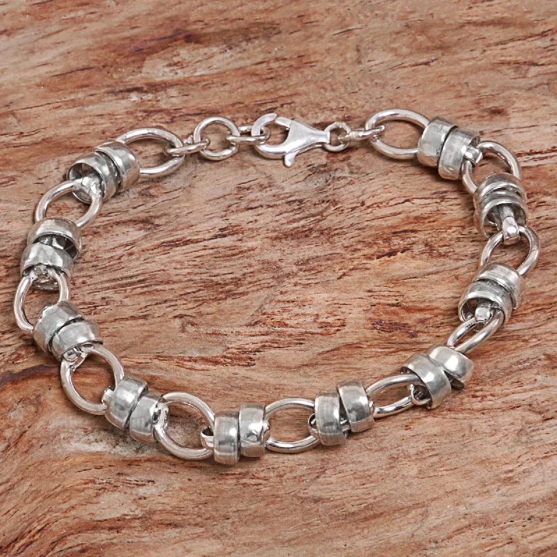 Best Jewelry Deals – Premium Quality At Exclusive Discounts Family Ties Hand Made Sterling Silver Link Bracelet Indonesia Best Jewelry Deals – Premium Quality At Exclusive Discounts Family Ties Hand Made Sterling Silver Link Bracelet Indonesia