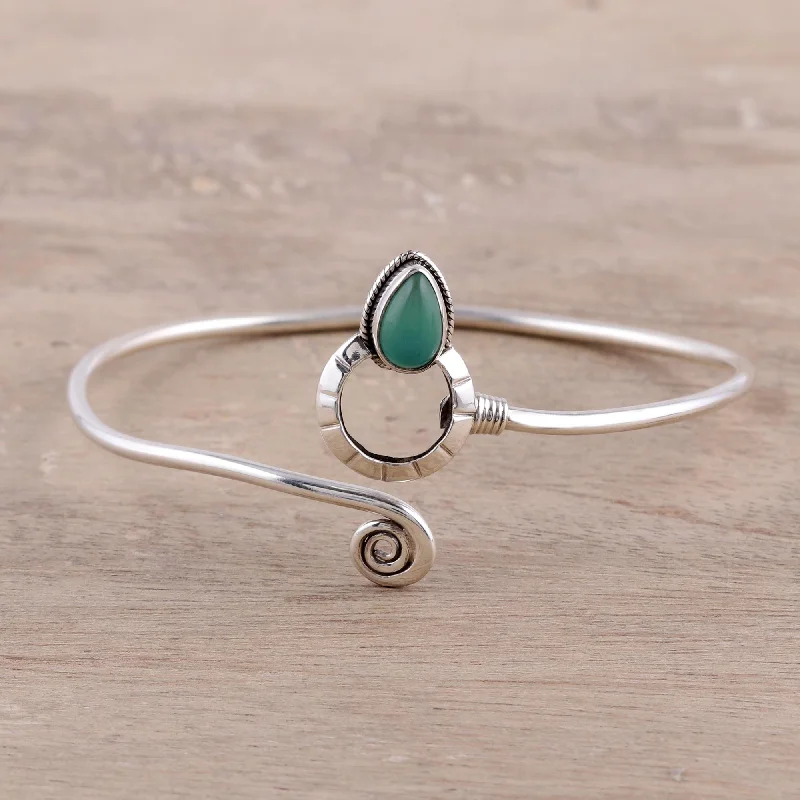 Eco-Friendly Sustainable Jewelry For Conscious Buyers Modern Delhi Vibe Sterling Silver and Green Onyx Minimalist Cuff Bracelet Eco-Friendly Sustainable Jewelry For Conscious Buyers Modern Delhi Vibe Sterling Silver and Green Onyx Minimalist Cuff Bracelet