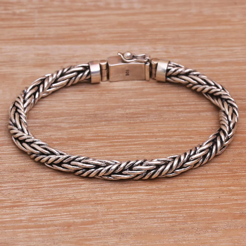 Jewelry Clearance Event – Stock Up Before It's Over Swirling Odyssey Sterling Silver Chain Bracelet Embellished with Small Flower Jewelry Clearance Event – Stock Up Before It's Over Swirling Odyssey Sterling Silver Chain Bracelet Embellished with Small Flower