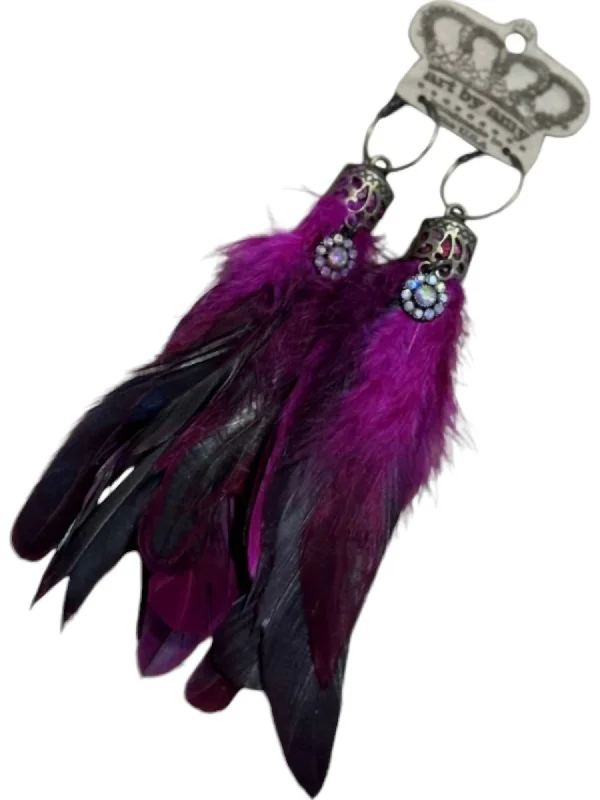 Unmissable Deals On Handmade Jewelry Collections Women's Feathered Earrings In Hot Pink Unmissable Deals On Handmade Jewelry Collections Women's Feathered Earrings In Hot Pink