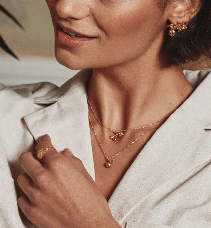 Jewelry Deals That Outshine The Rest Small & Sweet Peach Necklace