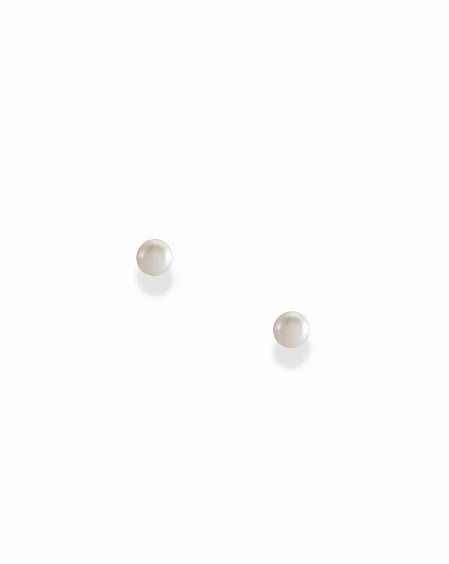 Elegant Jewelry Styles At Budget-Friendly Prices 14k Pearl Studs