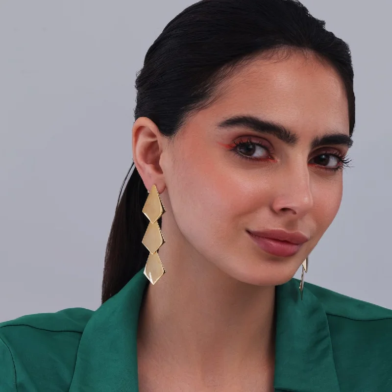Make Every Moment Shine – Jewelry Discounts Available Trendy Earring 180253