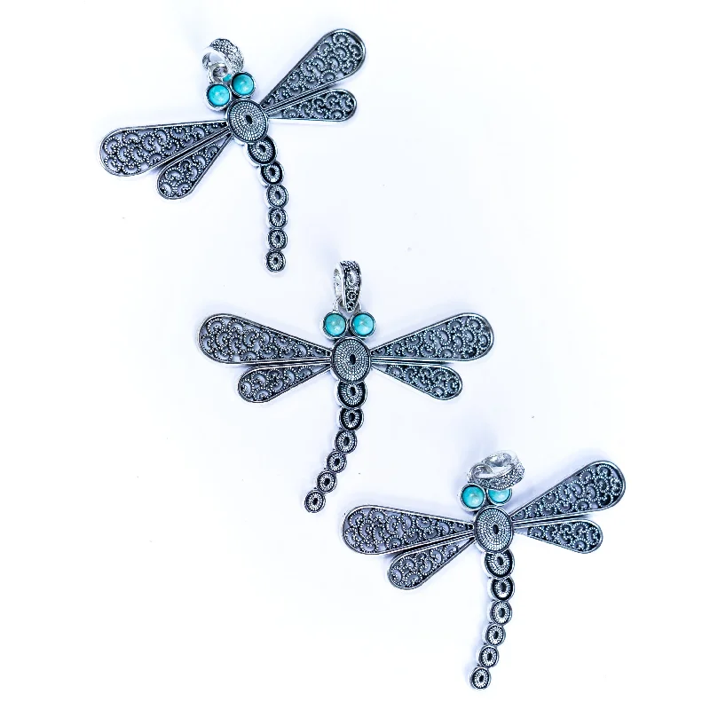 High-End Sparkle, Low-End Prices – Jewelry Sale Live 3pcs antique silver Dragonfly alloy accessories inlaid with turquoise hangtag jewelry finding suppliers D-3-549 High-End Sparkle, Low-End Prices – Jewelry Sale Live 3pcs antique silver Dragonfly alloy accessories inlaid with turquoise hangtag jewelry finding suppliers D-3-549