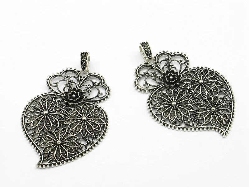 Discounted Jewelry For A Glamorous Look 5 Pcs Antique Silver Viana Heart pendant  jewelry supplies jewelry finding D-3-40