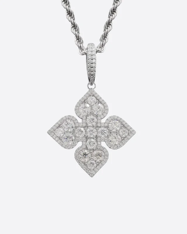 Exclusive Jewelry Sale Event – Shop Now MOISSANITE WHITE CLOVER PENDANT. - WHITE GOLD Exclusive Jewelry Sale Event – Shop Now MOISSANITE WHITE CLOVER PENDANT. - WHITE GOLD