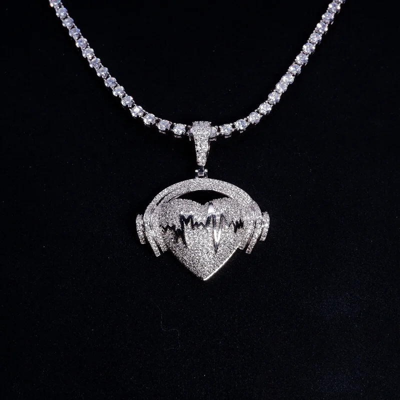 Unmissable Jewelry Sale – Shop Before It's Too Late S925 Silver Diamond Heartbeat Music BlingBling Diamond Pendant In Silver Unmissable Jewelry Sale – Shop Before It's Too Late S925 Silver Diamond Heartbeat Music BlingBling Diamond Pendant In Silver